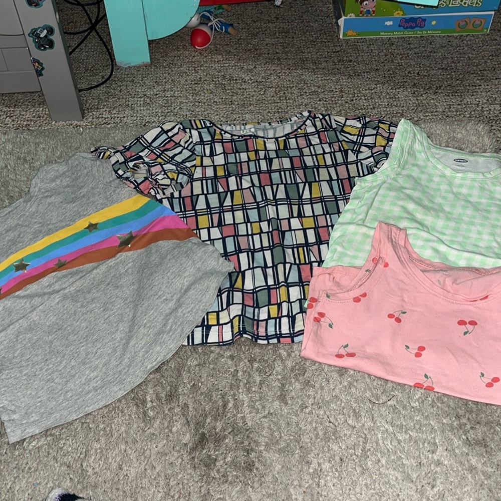 Bundle of tops!!